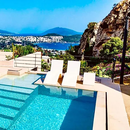Mansion With Sea And Rocks View, Housekeeper, Breakfast * 比特兹