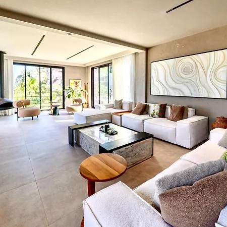 别墅 Mansion With Sea And Rocks View, Housekeeper, Breakfast