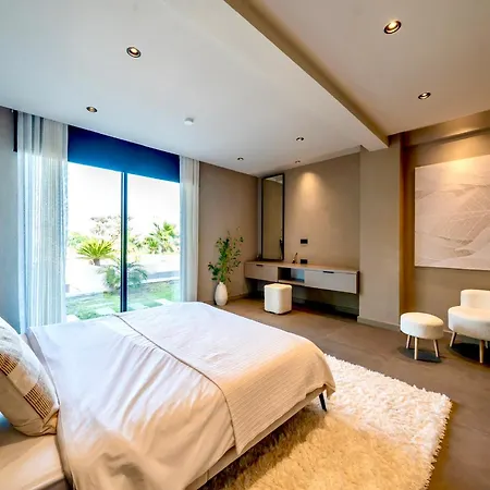 Villa Mansion With Sea And Rocks View, Housekeeper, Breakfast *
